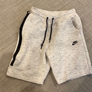 Nike tech fleece shorts
